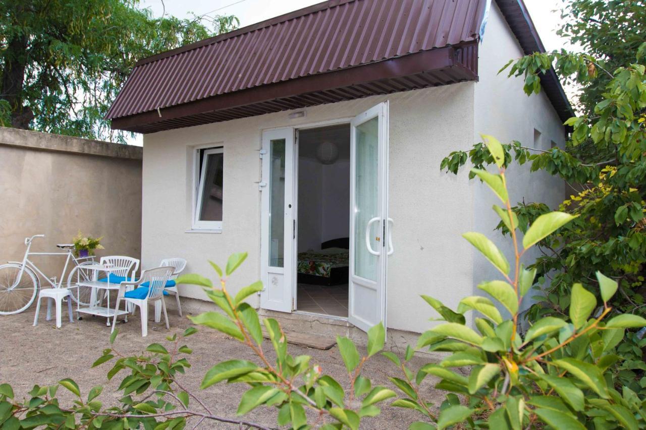 Ekonom-Domik Hotel Odessza Kültér fotó