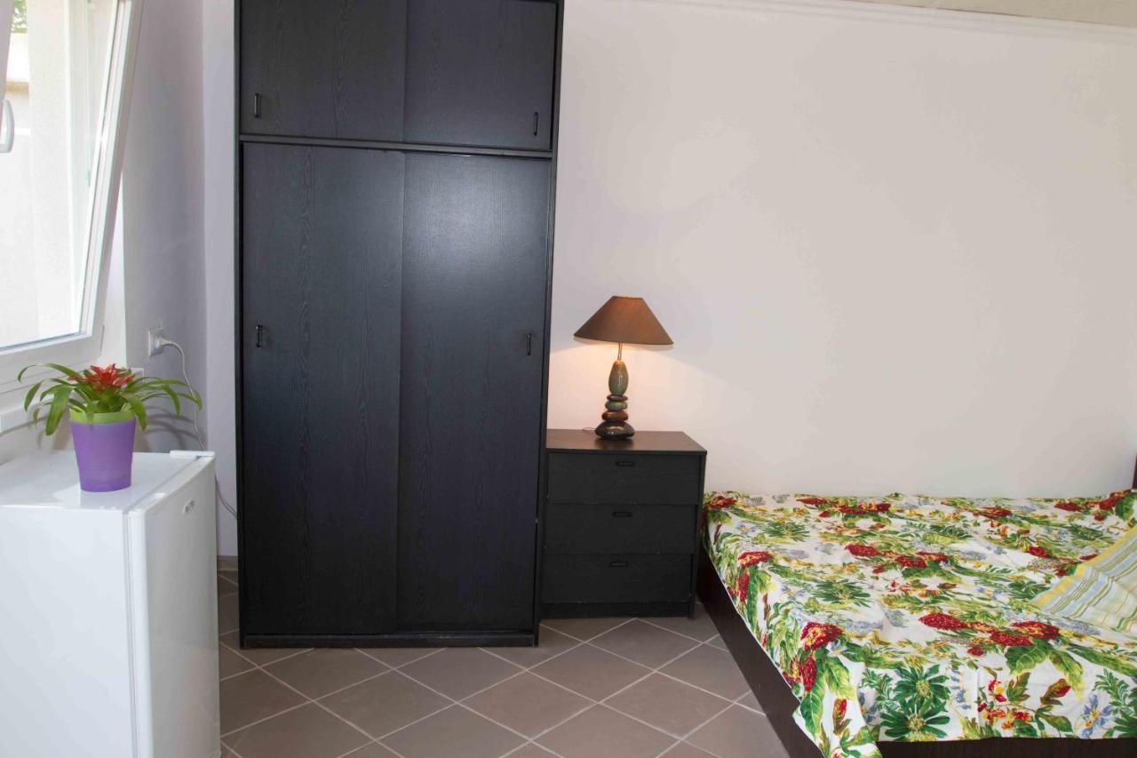 Ekonom-Domik Hotel Odessza Kültér fotó
